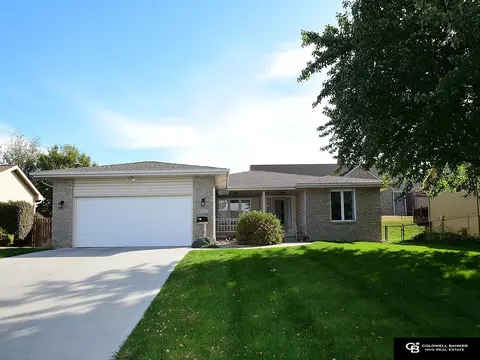 2207 N 150th Ave, Omaha, NE 68116