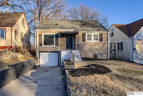3507 N 42 St, Omaha, NE 68111