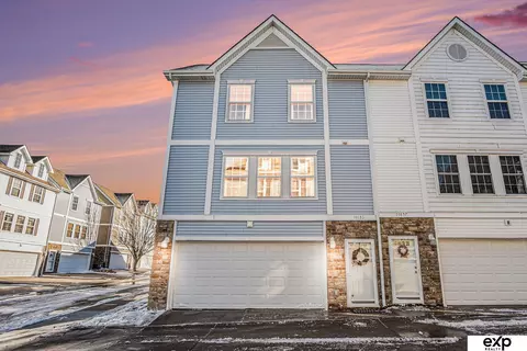 14653 Ames Plz, Omaha, NE 68116
