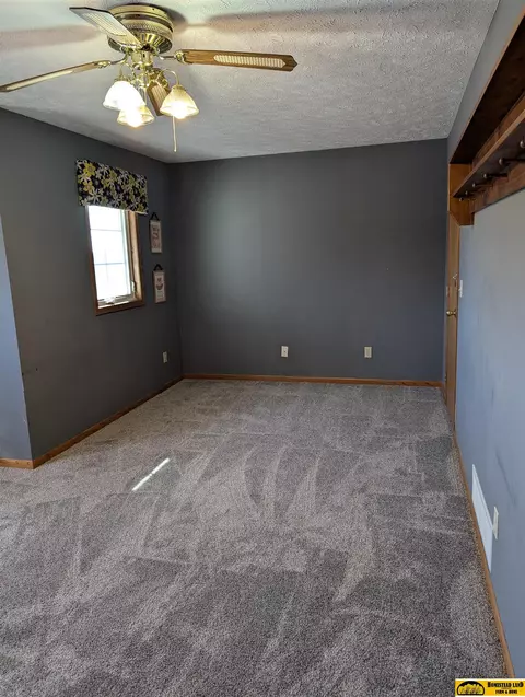 Bedroom - 1513 Crestview Ave, Beatrice, NE 68310 photo 2 of 7
