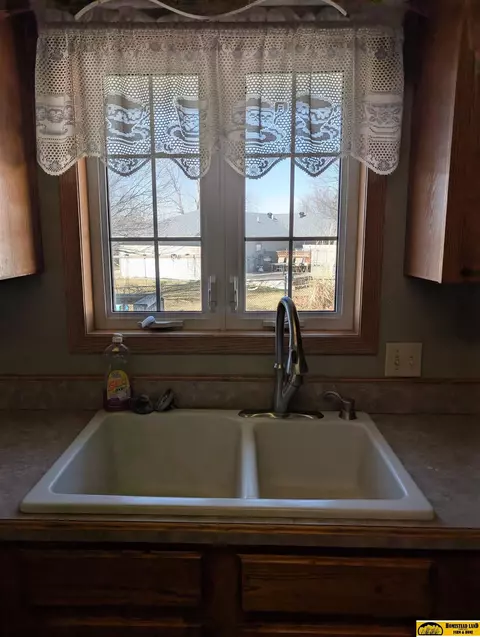 Kitchen - 1513 Crestview Ave, Beatrice, NE 68310 photo 3 of 3