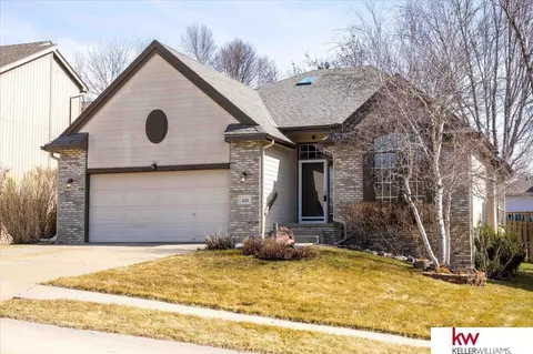 4211 N 162 Ave, Omaha, NE 68116