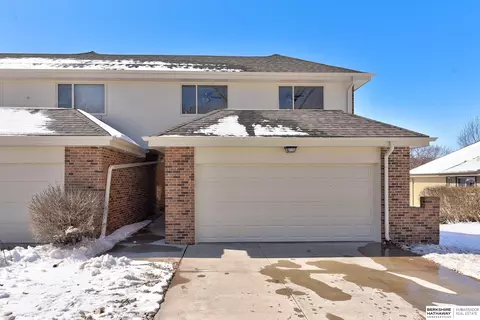 918 S 119 Plz, Omaha, NE 68154
