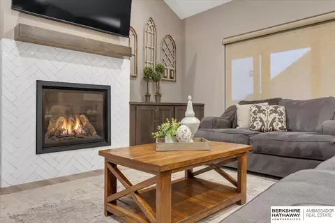 175 N 10th Ave, Springfield, NE 68059 photo 8