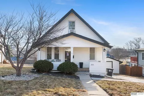 3911 S 34th St, Omaha, NE 68107