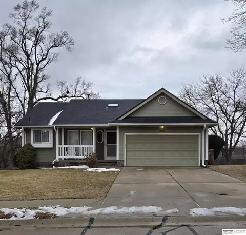 13210 S 35th St, Bellevue, NE 68123