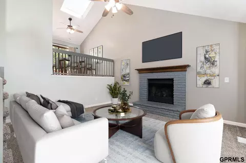 3272 Tammy St, Bellevue, NE 68123
