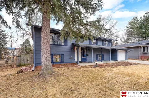 9119 Meadow Dr, Omaha, NE 68114