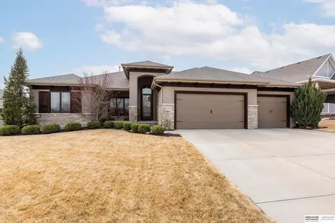 12303 Mormon St, Omaha, NE 68142