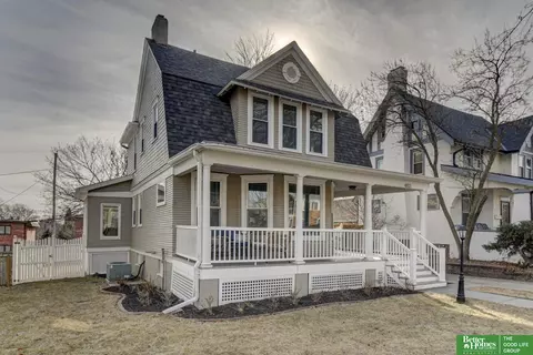 4811 Davenport St, Omaha, NE 68132