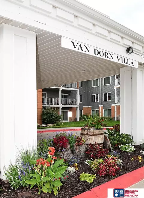 3001 S 51st Street Ct #457, Lincoln, NE 68506