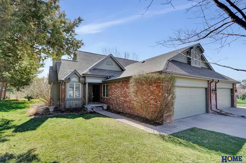 7144 South St, Lincoln, NE 68506