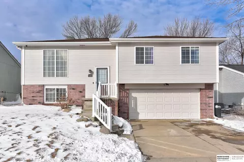 6604 N 110th Ave, Omaha, NE 68164