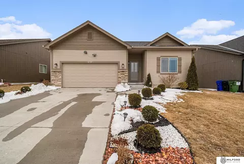 7012 N 140 Ave, Omaha, NE 68142