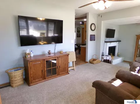 1518 Monroe St, Beatrice, NE 68310 photo 5