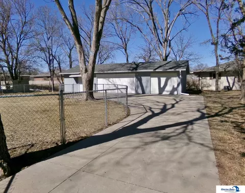 1518 Monroe St, Beatrice, NE 68310 photo 63