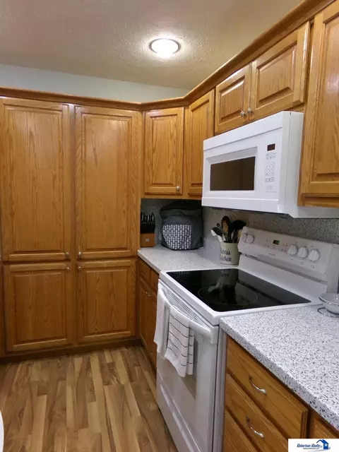 1518 Monroe St, Beatrice, NE 68310 photo 15