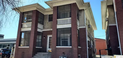 833 S 13th St, Lincoln, NE 68508