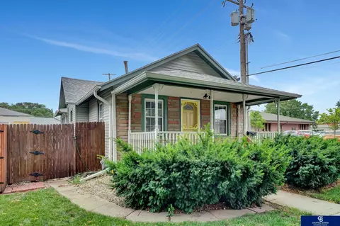 1376 Chautauqua Ave, Lincoln, NE 68510