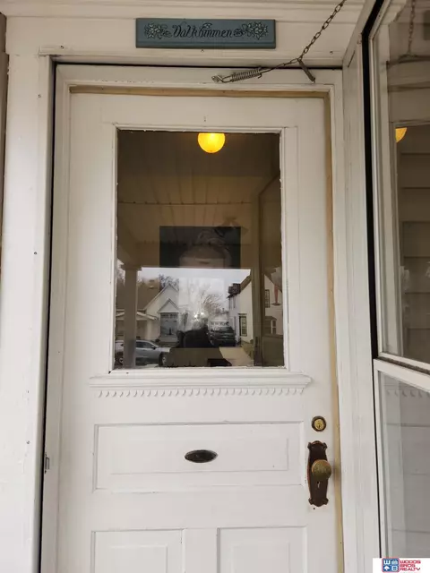 Exterior - 1307 High St, Beatrice, NE 68310 photo 2 of 5