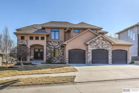 3231 S 188th Ave, Omaha, NE 68130