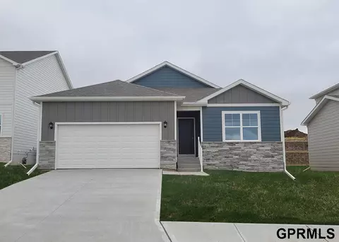 16406 Davidson St, Bennington, NE 68007