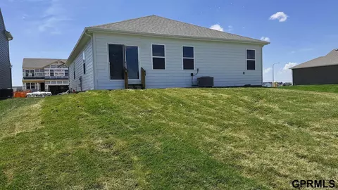 16338 Davidson St, Bennington, NE 68007 photo 21