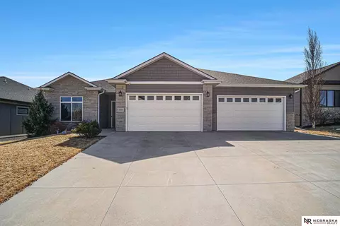 3101 Eldorado Dr, Lincoln, NE 68516