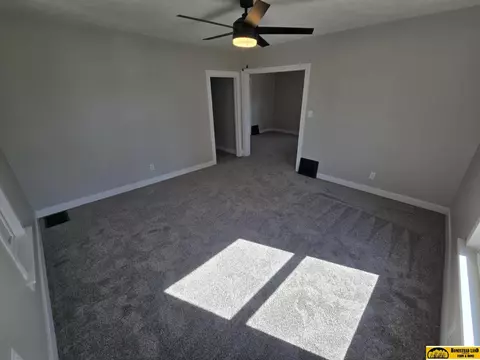 912 Scott St, Beatrice, NE 68310 photo 4