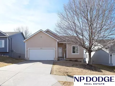 18209 Gertrude St, Omaha, NE 68136