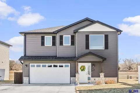 4832 N 36th St, Lincoln, NE 68504