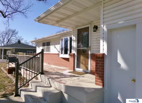 1720 Jefferson St, Beatrice, NE 68310 photo 5
