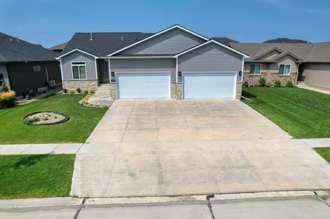 9723 S 80th St, Lincoln, NE 68516