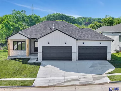 500 Eloise Ave, Lincoln, NE 68520