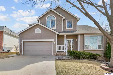 4215 N 162 Ave, Omaha, NE 68116