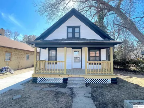 1135 Saratoga St, Lincoln, NE 68502