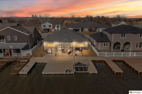 543 Pier 2, Lincoln, NE 68528