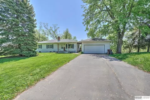 19015 Blondo St, Elkhorn, NE 68022