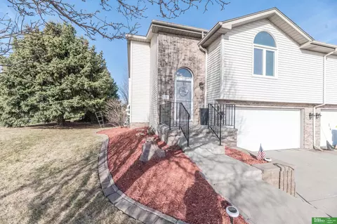 3706 N 157 Cir, Omaha, NE 68116