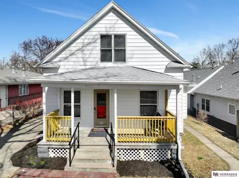5250 Cooper Ave, Lincoln, NE 68506