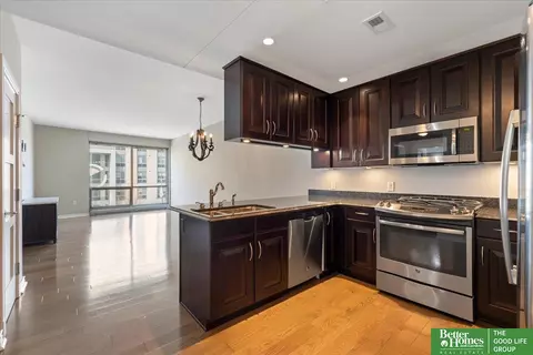 120 S 31 Ave #5413, Omaha, NE 68132