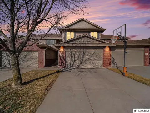 7939 Palmilla Ln, Lincoln, NE 68516