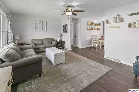 415 N 12 St, Tekamah, NE 68061