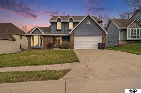 16206 Wakeley St, Omaha, NE 68118