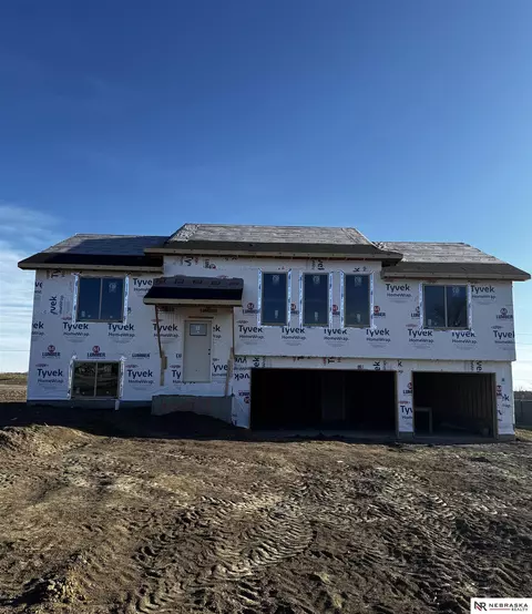 1093 Willow Ave, Seward, NE 68434
