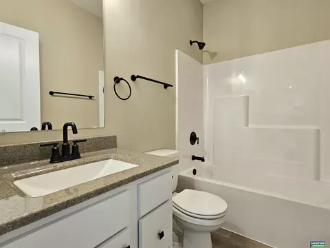 Bath - 3200 Greta Dr, Roca, NE 68430 photo 2 of 3