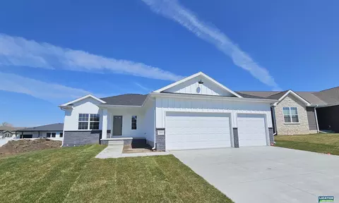 Exterior - 3200 Greta Dr, Roca, NE 68430 photo 2 of 4