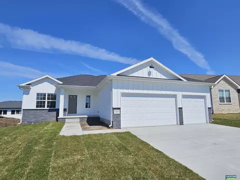 Exterior - 3200 Greta Dr, Roca, NE 68430 photo 3 of 4