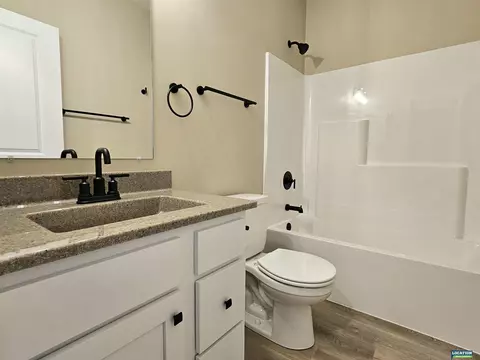 Bath - 3200 Greta Dr, Roca, NE 68430 photo 3 of 3