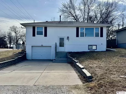380 Birch St, Bennet, NE 68317